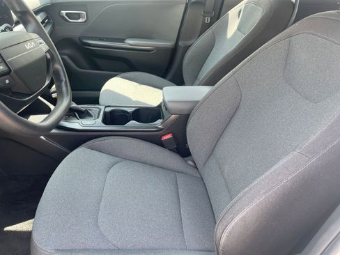 Used 2025 Kia K4 LXS FWD image 25