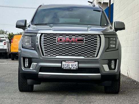 Certified 2021 GMC Yukon XL Denali w/ Denali Premium Package AWD/4WD image 9