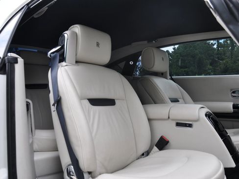 Used 2009 Rolls-Royce Phantom Coupe image 30
