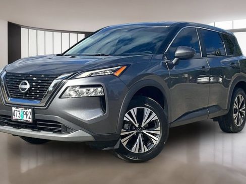 Used 2022 Nissan Rogue SV AWD/4WD image 2