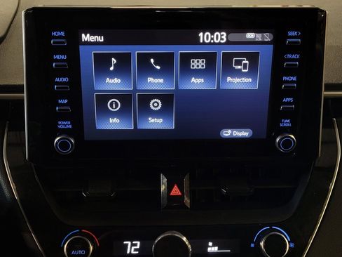 Used 2020 Toyota Corolla LE FWD image 25