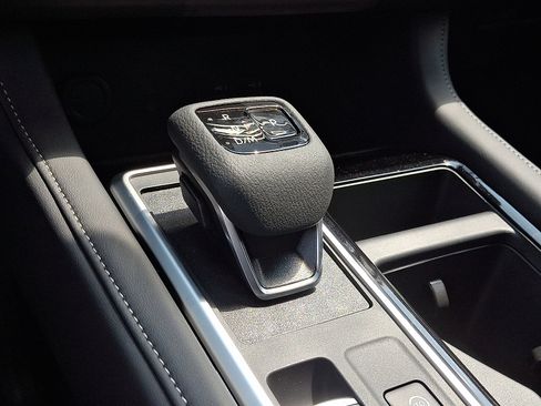 New 2025 Nissan Pathfinder SL w/ SL Premium Package image 7