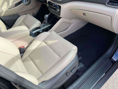 Used 2018 Hyundai Tucson SEL Plus image 11