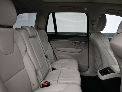 Used 2023 Volvo XC90 B6 Plus w/ Protection Package Premier image 31