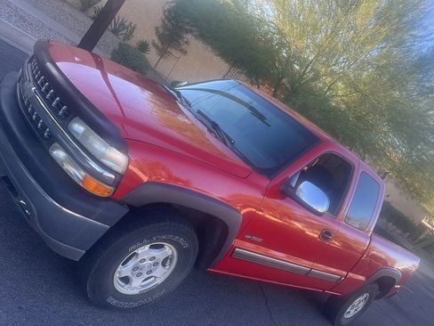 Used 2002 Chevrolet Silverado 1500 LS w/ Off-Road Pkg image 11