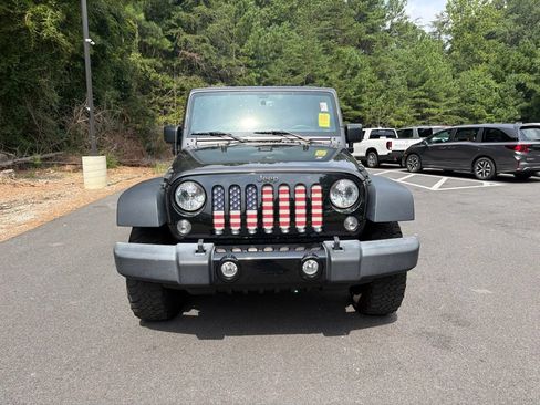 Used 2016 Jeep Wrangler Unlimited Sport AWD/4WD image 3