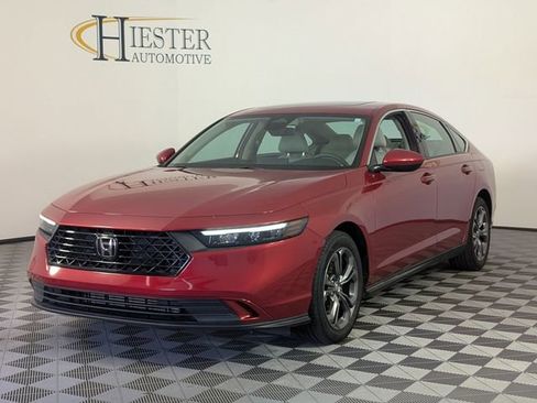 Used 2023 Honda Accord EX image 4