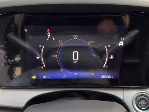 Used 2024 Chevrolet Trax LT w/ Driver Confidence Package FWD image 28