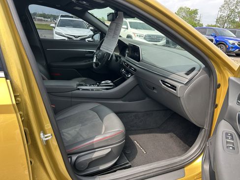 Used 2021 Hyundai Sonata SEL Plus w/ Tech Package FWD image 12