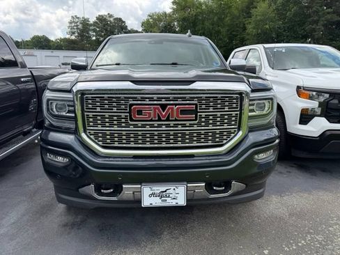 Used 2017 GMC Sierra 1500 Denali w/ Denali Ultimate Package AWD/4WD image 2