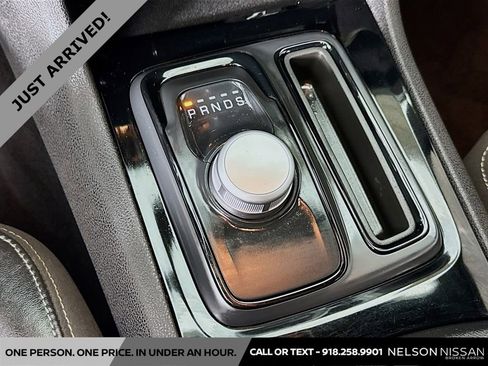 Used 2021 Chrysler 300 S RWD image 17