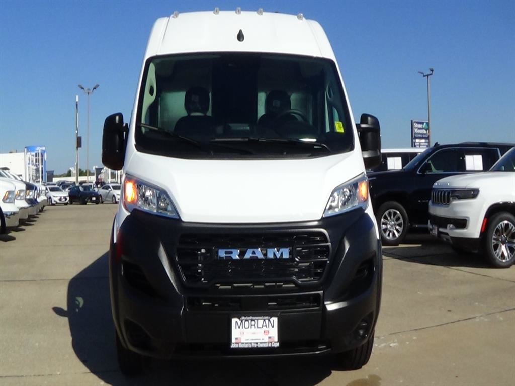 Used 2025 RAM ProMaster 2500 FWD image 3