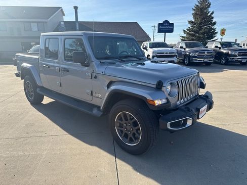 Used 2021 Jeep Gladiator Overland w/ Popular Equipment Package image 7
