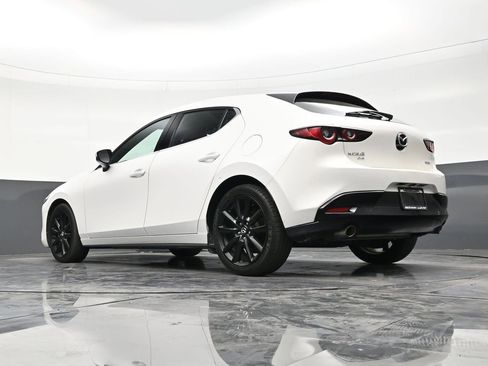 Used 2022 MAZDA MAZDA3 s image 23