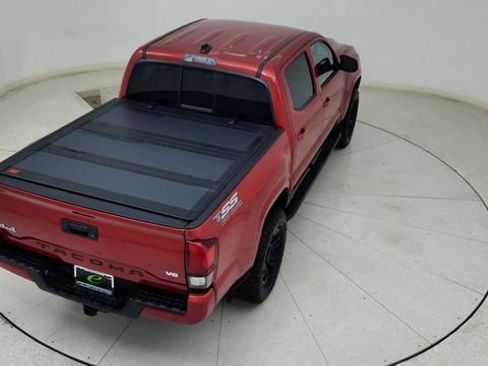 Used 2020 Toyota Tacoma SR image 79