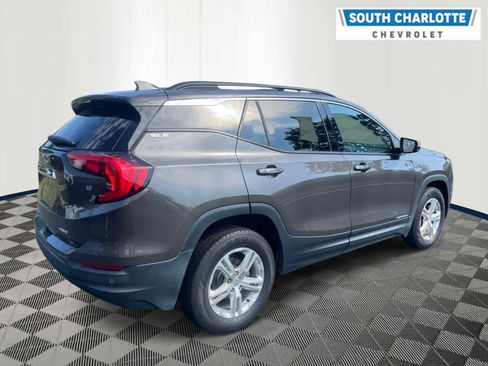 Used 2019 GMC Terrain SLE w/ Driver Convenience Package AWD/4WD image 4