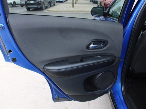 Used 2021 Honda HR-V Sport image 24