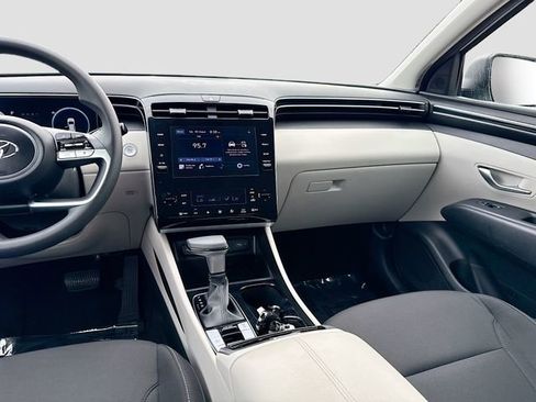 Certified 2024 Hyundai Tucson SEL FWD image 23