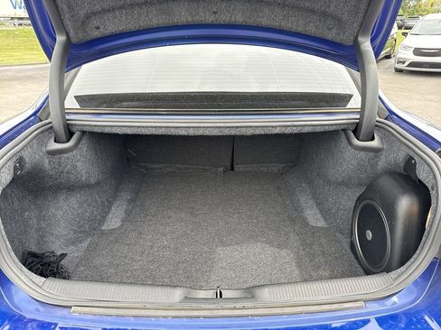 Used 2022 Dodge Charger SXT w/ Plus Group RWD image 17