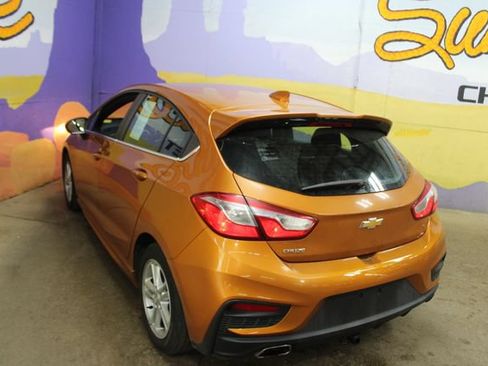Used 2017 Chevrolet Cruze LT FWD image 6