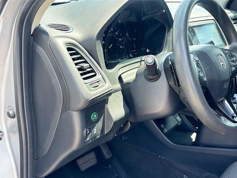 Used 2019 Honda HR-V EX image 10