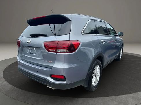 Used 2020 Kia Sorento LX w/ LX I4 Convenience Package image 5