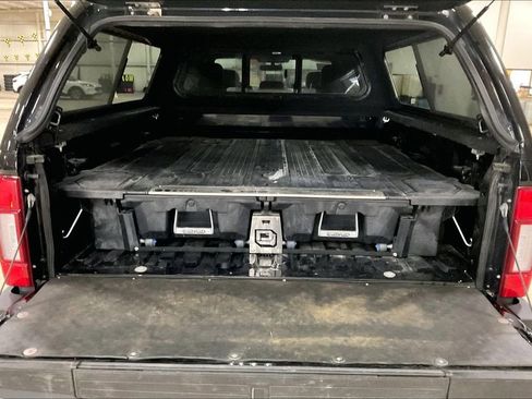 Certified 2022 Ford F250 Platinum w/ Tremor Off-Road Package AWD/4WD image 32