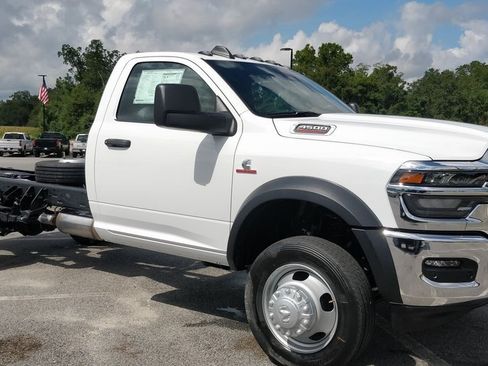 New 2025 RAM 4500 Tradesman w/ Chrome Appearance Group image 13