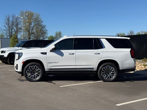 Used 2024 GMC Yukon Denali Ultimate image 16