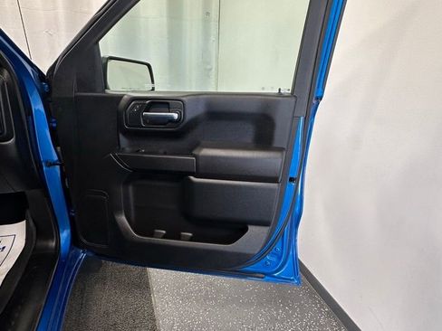 Used 2023 Chevrolet Silverado 1500 Custom image 21