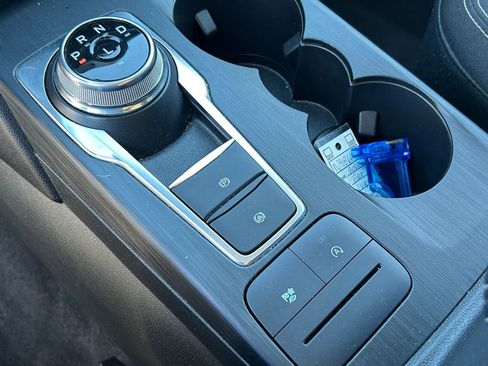 Used 2025 Ford Escape Active image 17