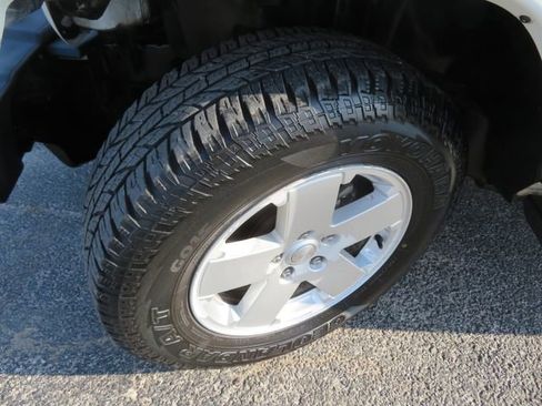 Used 2010 Jeep Wrangler Unlimited Sahara w/ Dual Top Group image 10