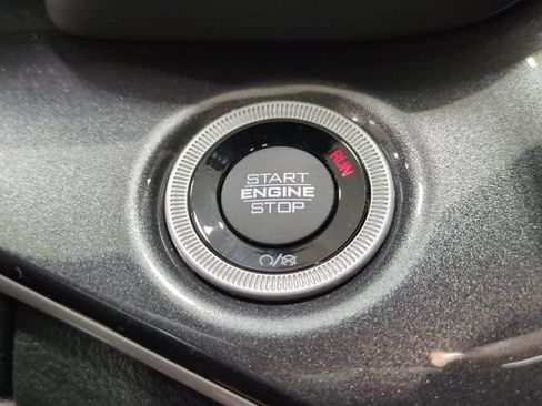 Used 2023 Jeep Grand Cherokee Altitude AWD/4WD image 11