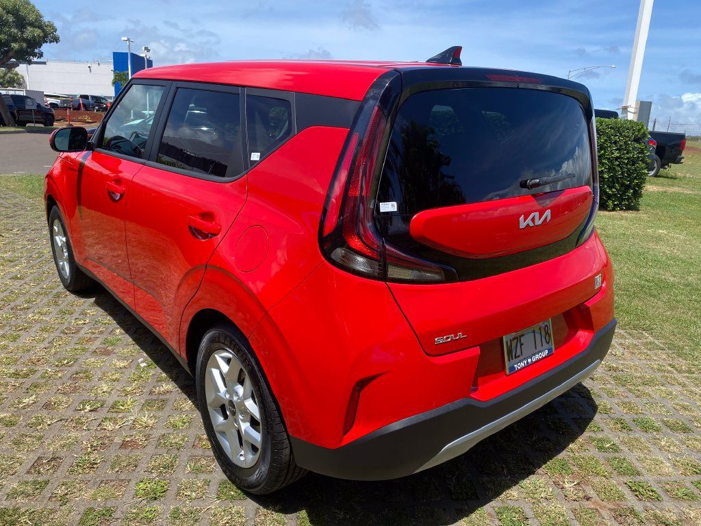 Used 2024 Kia Soul LX w/ Option Group 015 FWD image 23