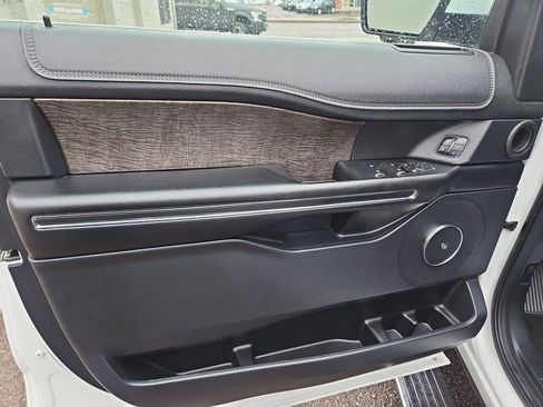 Used 2019 Ford Expedition Limited AWD/4WD image 10