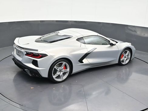 Used 2024 Chevrolet Corvette Stingray Preferred Cpe w/ Z51 Performance Package RWD image 21