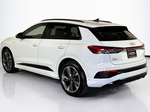 Used 2024 Audi Q4 e-tron Premium Plus image 7
