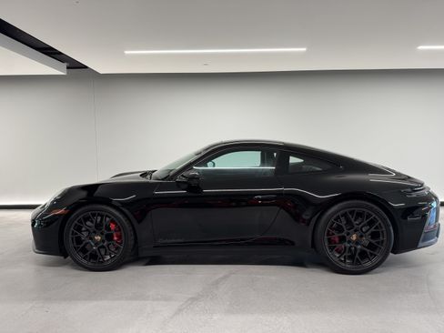 Used 2025 Porsche 911 GTS image 1