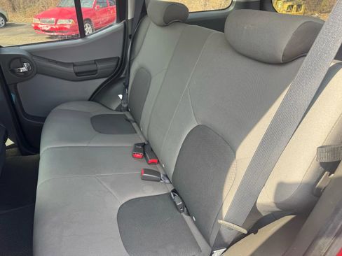 Used 2011 Nissan Xterra X image 18
