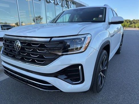 Used 2024 Volkswagen Atlas SEL Premium R-Line AWD/4WD image 12