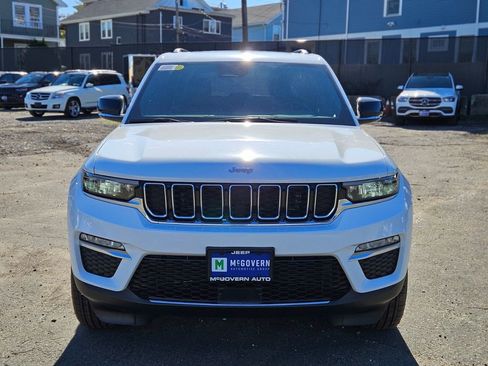 New 2025 Jeep Grand Cherokee Limited image 8