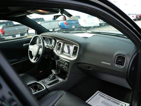 Used 2019 Dodge Charger SXT w/ Leather Interior Group image 20