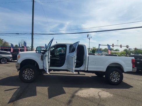 Used 2019 Ford F350 Lariat w/ Lariat Ultimate Package image 10