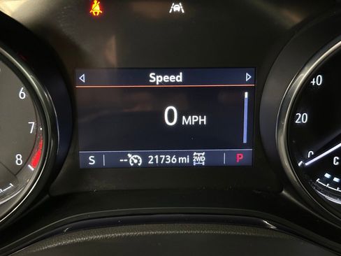 Certified 2022 Buick Encore GX Preferred w/ Cold Weather Comfort Package image 9