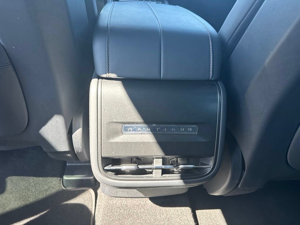 Certified 2024 Lincoln Nautilus Premier w/ Jet Appearance Package AWD/4WD image 17