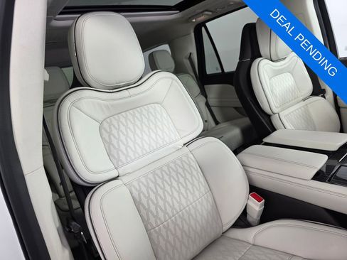 Used 2023 Lincoln Navigator Black Label AWD/4WD image 33