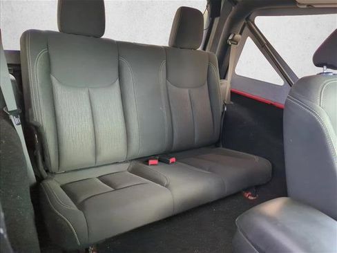 Used 2017 Jeep Wrangler Sahara image 13