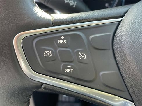 Certified 2018 Chevrolet Equinox LT w/ Sun & Infotainment Package image 21