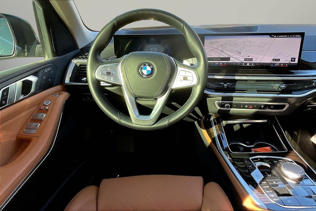 Used 2024 BMW X7 xDrive40i AWD/4WD image 8