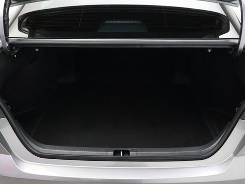 Used 2025 Toyota Camry SE w/ Multimedia Upgrade Package image 22